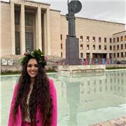 Insegnante di francese impartisce ripetizioni per tutte le età